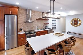 The Newport Lofts - 364 Thames Street