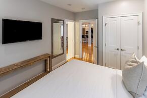 The Newport Lofts - 364 Thames Street