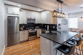 The Newport Lofts - 364 Thames Street