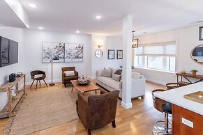The Newport Lofts - 364 Thames Street