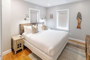 The Newport Lofts - 364 Thames Street