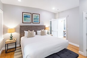 The Newport Lofts - 364 Thames Street