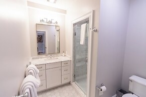 The Newport Lofts - 364 Thames Street