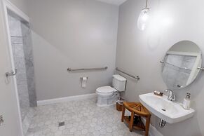 The Newport Lofts - 364 Thames Street