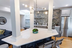 The Newport Lofts - 364 Thames Street