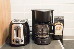 QuickStay Yorkville Condo - Yonge & Bloor