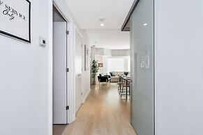 QuickStay Yorkville Condo - Yonge & Bloor