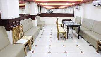 OYO 3971 Hotel Tip Top