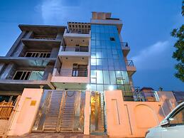 OYO 2807 Hotel Crosswinds Residency