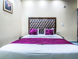 OYO 2807 Hotel Crosswinds Residency