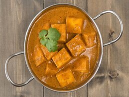 OYO 9339 Terrene Empire