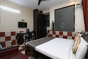 OYO 9705 Grand Empire Expressway