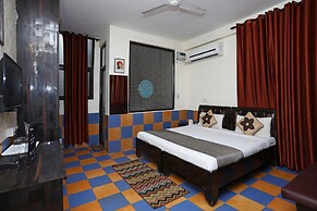 OYO 9705 Grand Empire Expressway