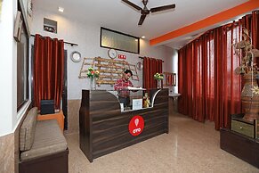 OYO 9705 Grand Empire Expressway