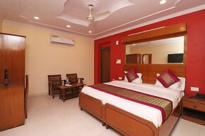 OYO 10661 DSR Classic