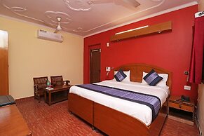 OYO 10661 DSR Classic