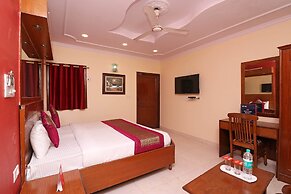 OYO 10661 DSR Classic