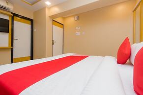 OYO 11720 Gold Coast Inn