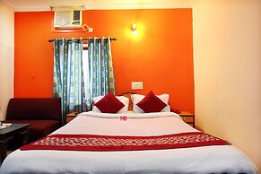 OYO 4256 Hotel Rajmahal