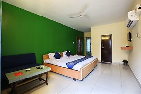 OYO 4256 Hotel Rajmahal