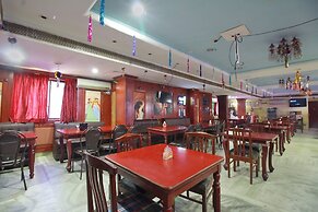 OYO 10551 Hotel RJ Grand