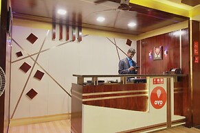 OYO 10551 Hotel RJ Grand