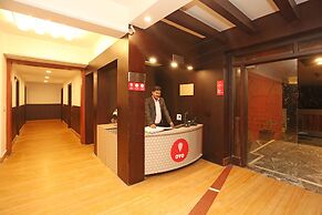 OYO 11451 The Avenue residency