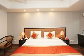 OYO 11451 The Avenue residency