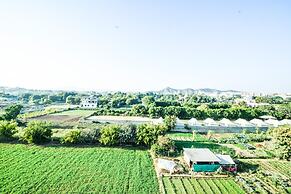 OYO 10682 Hotel Blue Lotus