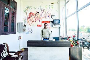 OYO 10682 Hotel Blue Lotus