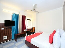 OYO 2690 Hotel Oscar Regency