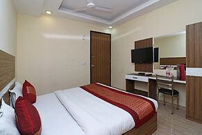 OYO 10795 Hotel RS Residency