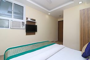 OYO 10795 Hotel RS Residency