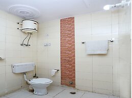 OYO 542 Kalkaji Residency Bnb