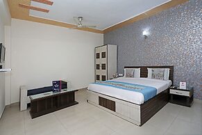 OYO 11005 Hotel Shanti Palace