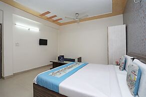 OYO 11005 Hotel Shanti Palace