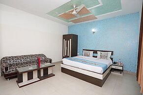 OYO 11005 Hotel Shanti Palace