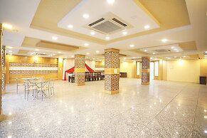 OYO 11005 Hotel Shanti Palace