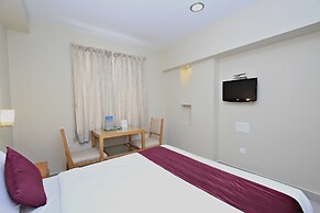 OYO 10950 Hotel Hills Palace