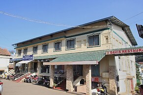 OYO 10950 Hotel Hills Palace