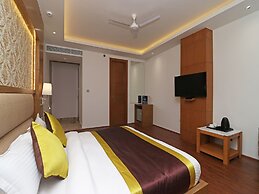 Capital O 10824 Hotel Star Suites