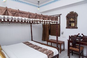 OYO 10319 Hotel Pichola Haveli