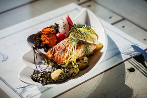 Max Health Resort SPA