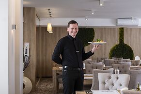 Max Health Resort SPA