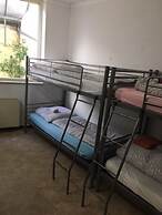 A & S Hostel Bonner Straße 9