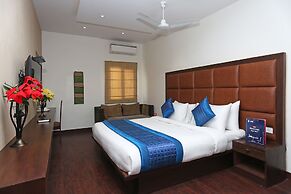 OYO 11337 Asian Hospitality
