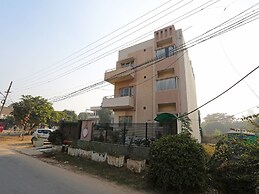 OYO 11337 Asian Hospitality