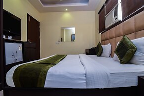 OYO 8265 The Olive Inn