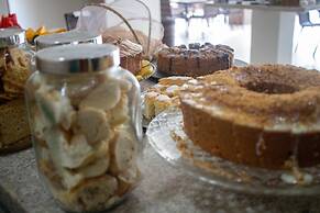 Hotel Amendoeiras Praia