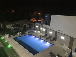 Hotel Amendoeiras Praia